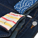 Tissu vintage unique en son genre sur la veste en jean - jamsworld.com